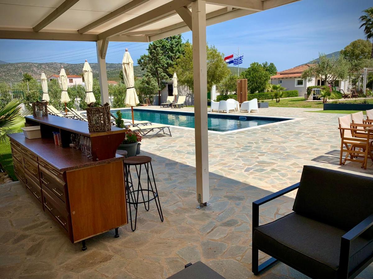 Villa Hylas Luxury Bed & Breakfast Kilada Esterno foto