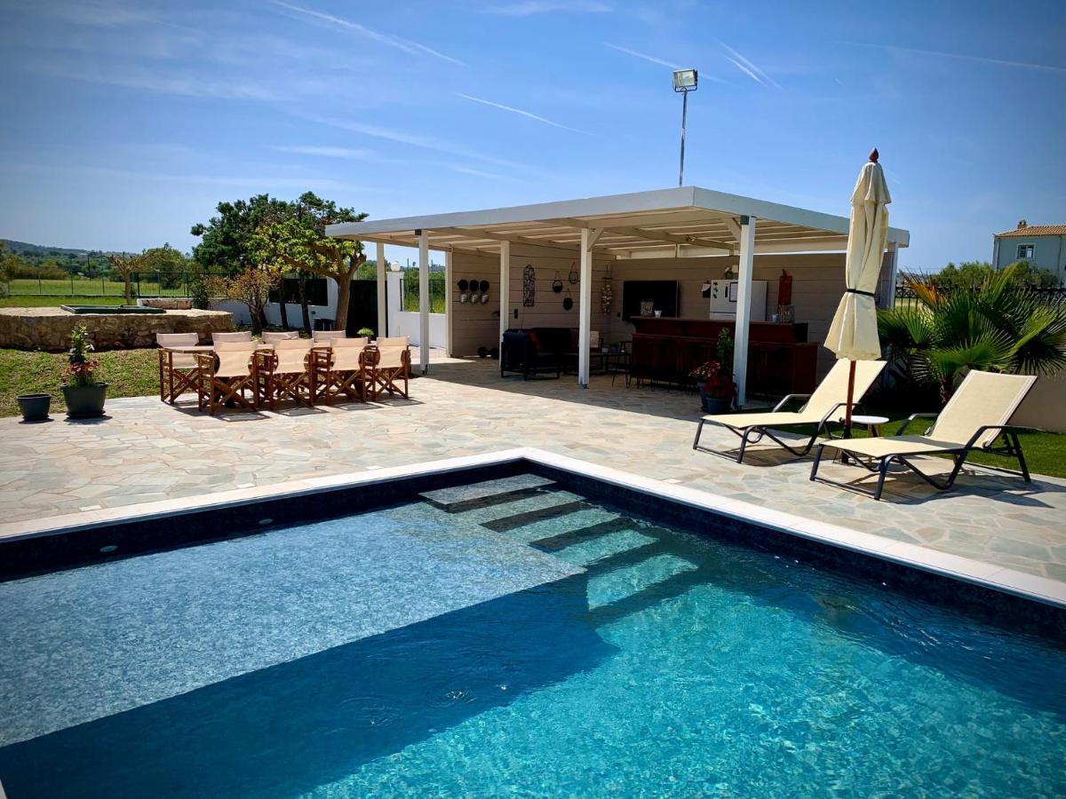 Villa Hylas Luxury Bed & Breakfast Kilada Esterno foto